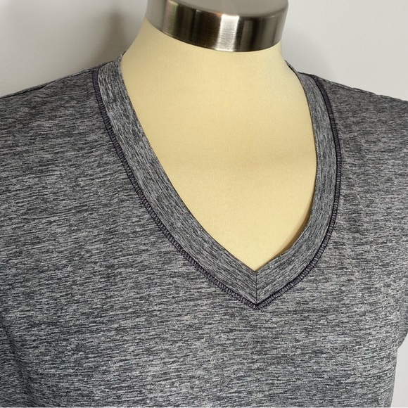 Xersion Grey Short Sleeve Top - Picture 3 of 5